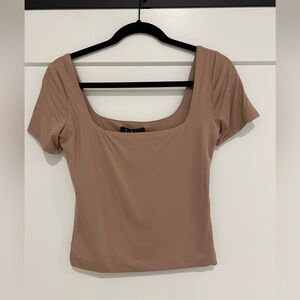 Lulu’s Mauve/Nude Top NWT